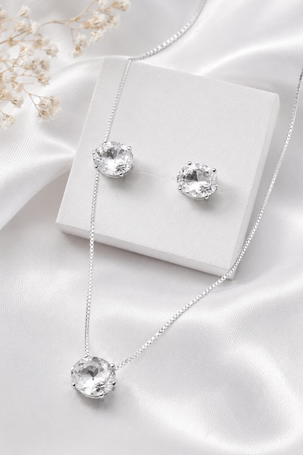 Conjunto Oval Cristal Banhado em Prata 925